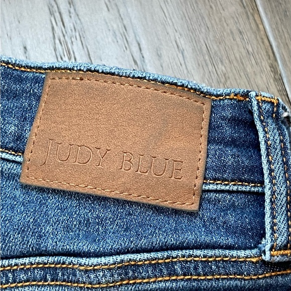 Judy Blue High Waisted Slim Straight Leg Jeans size 26 - Picture 6 of 7
